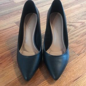 Kelly & Katie Black Heels
